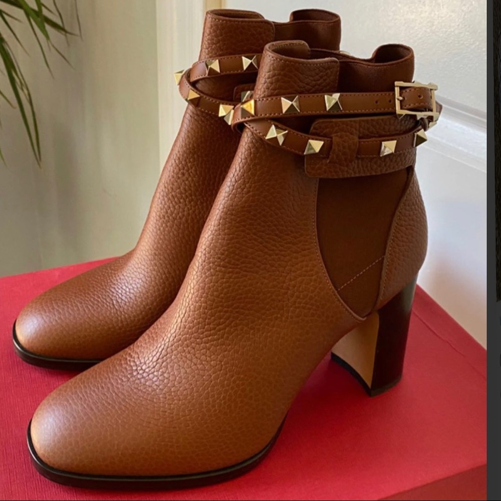 Brand new valentino rockstud ankle boots